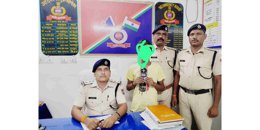 किऊल स्टेशन पर जीआरपी का एक्शन, चोरी के मोबाइल के साथ नाबालिग निरुद्ध
